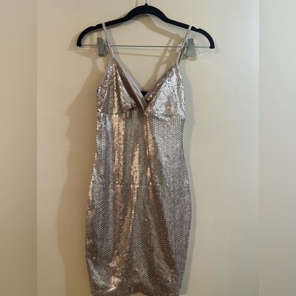 Frederick's of Hollywood Silver Sequin Bodycon Mini Dress - Picture 3 of 9